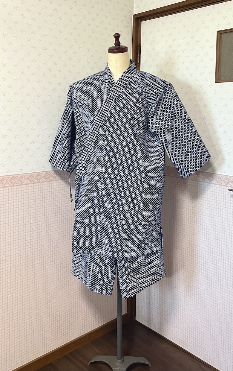 浴衣反物から甚平お仕立ていたします メンズ浴衣の反物やお好みの洋服地でオリジナル甚平を イメージ1