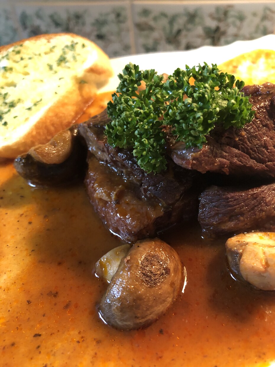 外食に行けなくてもお家やパーティーで本格料理ます ただ料理するだけではなく、日常に使えるコツなどもお教えします イメージ4