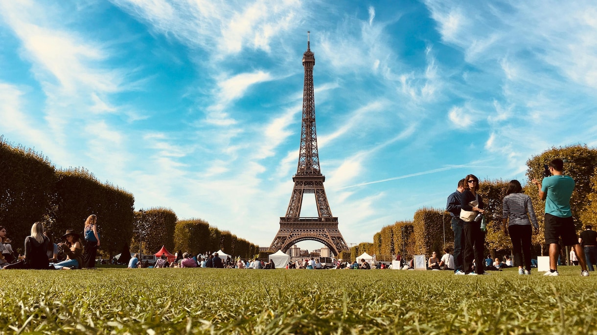 フランス人が正しいフランス語でナレーションします ネイティブによる自然で正しいフランス語 イメージ1