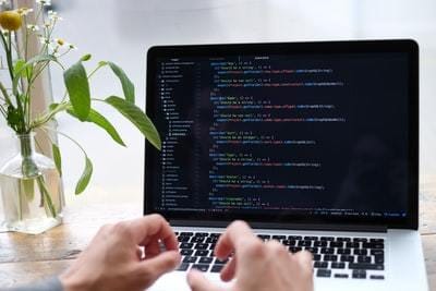 プログラムを始めたい転職したい方電話相談乗ります ITエンジニアIT営業の経験13年がキャリア相談乗ります。 イメージ1