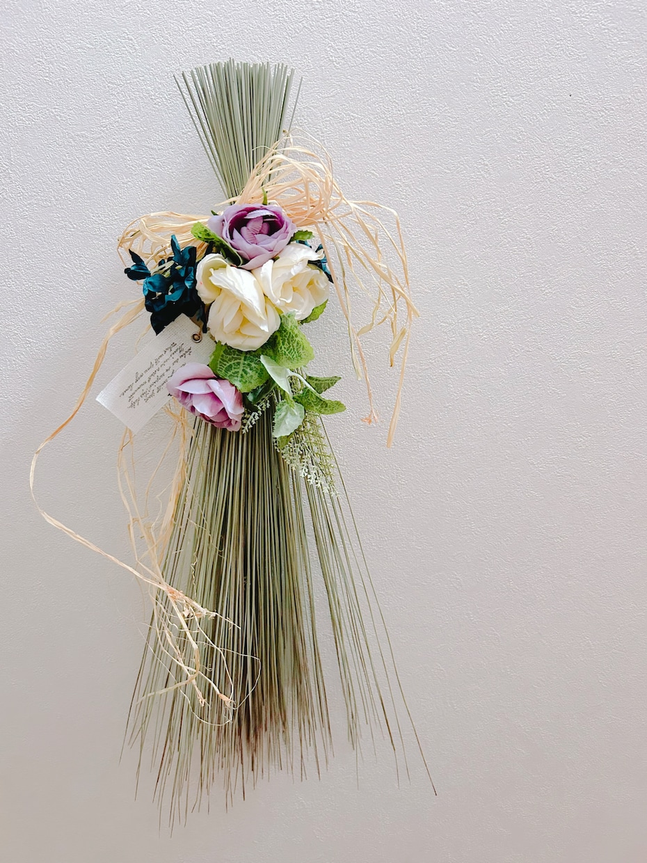 い草×造花　珍しいスワッグをお作りします い草を使った他にはない、珍しいスワッグです。自宅やギフトに！ イメージ5