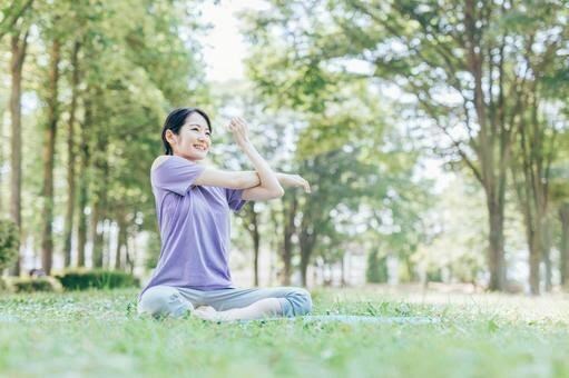 身体にあったストレッチなど教えます 肩、腰、背中など辛い箇所に合わせたストレッチを教えます！ イメージ1