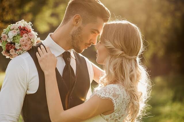 男が溺れる愛され女子の特徴　お伝えします 愛され女子　男心　彼の本心　恋愛テクニック　小悪魔女子 イメージ1