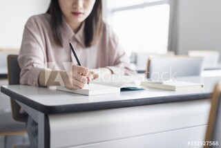 0から独学で宅建受験される方へノウハウを提供します いつ、何を、どのペースでやるのか全て提示します。 イメージ1