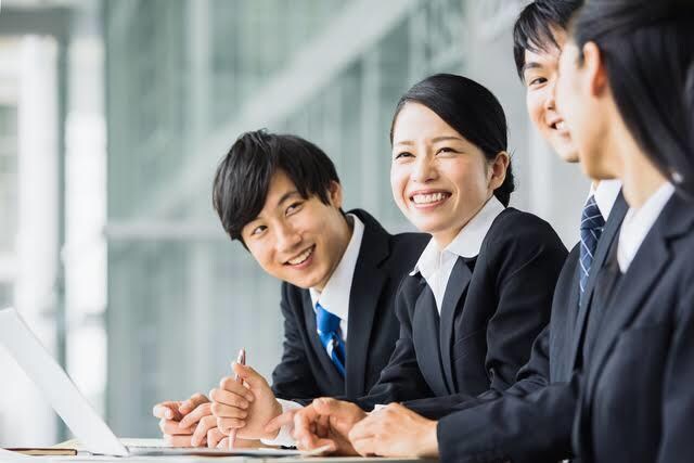 就活相談や模擬面接など幅広く対応します あなたの希望の形で新卒入社をサポートします！ イメージ1