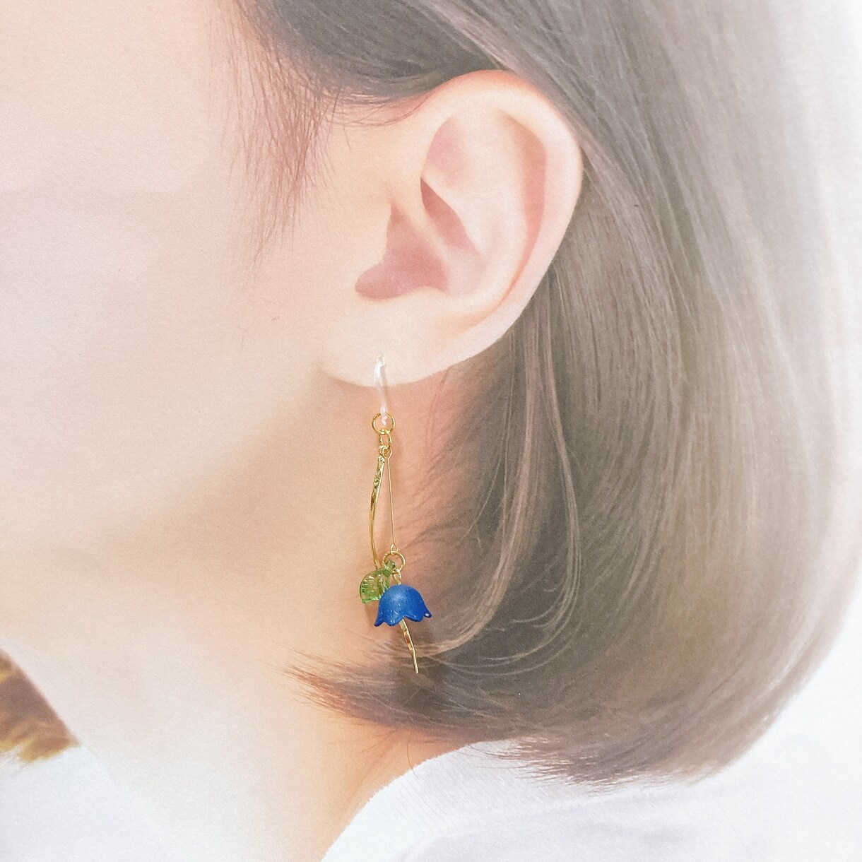 ネモフィライメージアクセサリーを売ります ピアスかイヤリングかお選びいただけます イメージ3