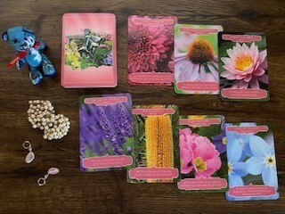 カードからスピリチュアルなエッセンスをお届けします 日々の生活にカードからのエッセンスをふりかけてみませんか？ イメージ5