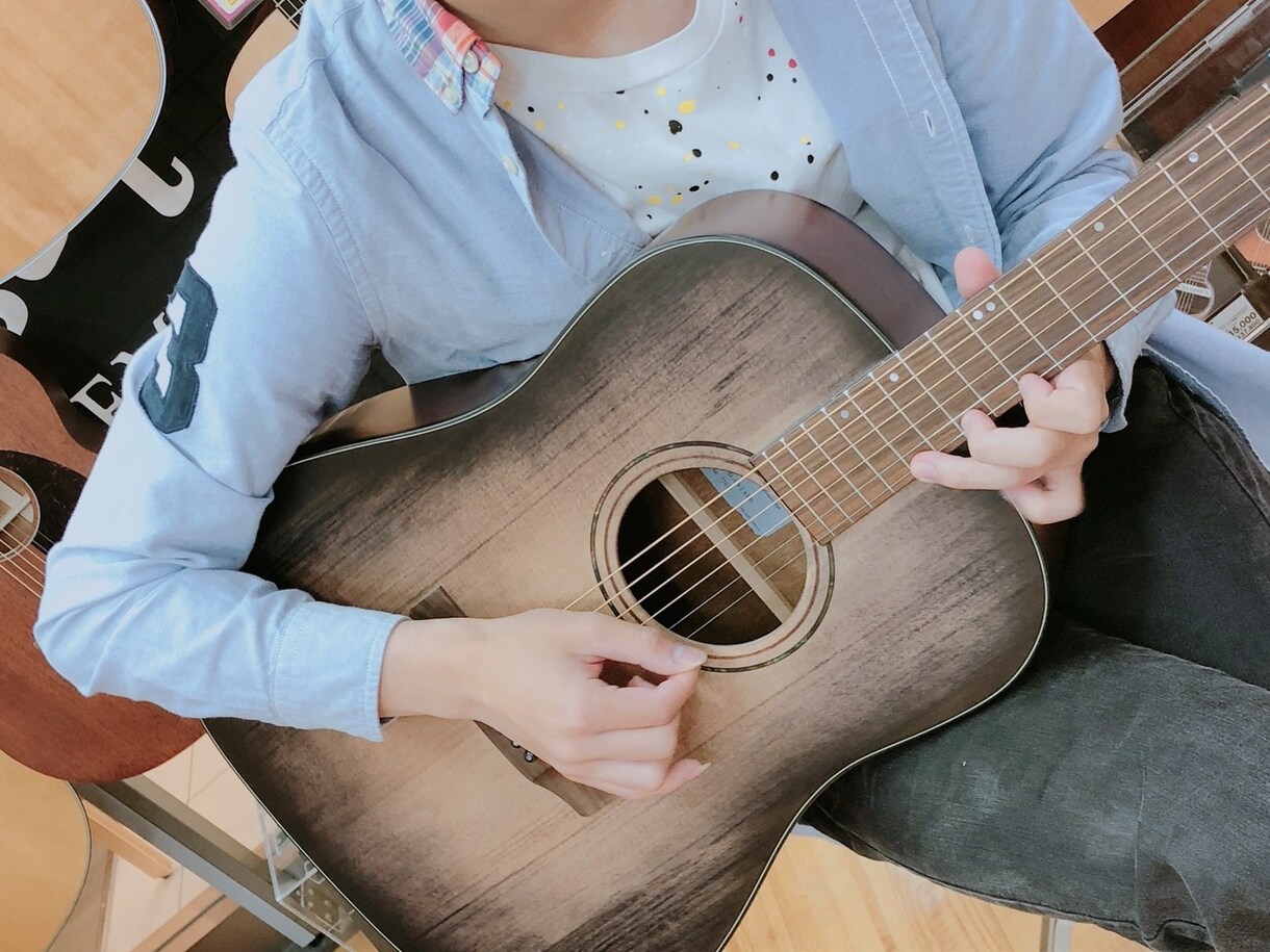 初心者向けギターレッスンを行います。丁寧に教えます ギター初めてすぐやこれから始めたい方に丁寧に教えます！ イメージ1