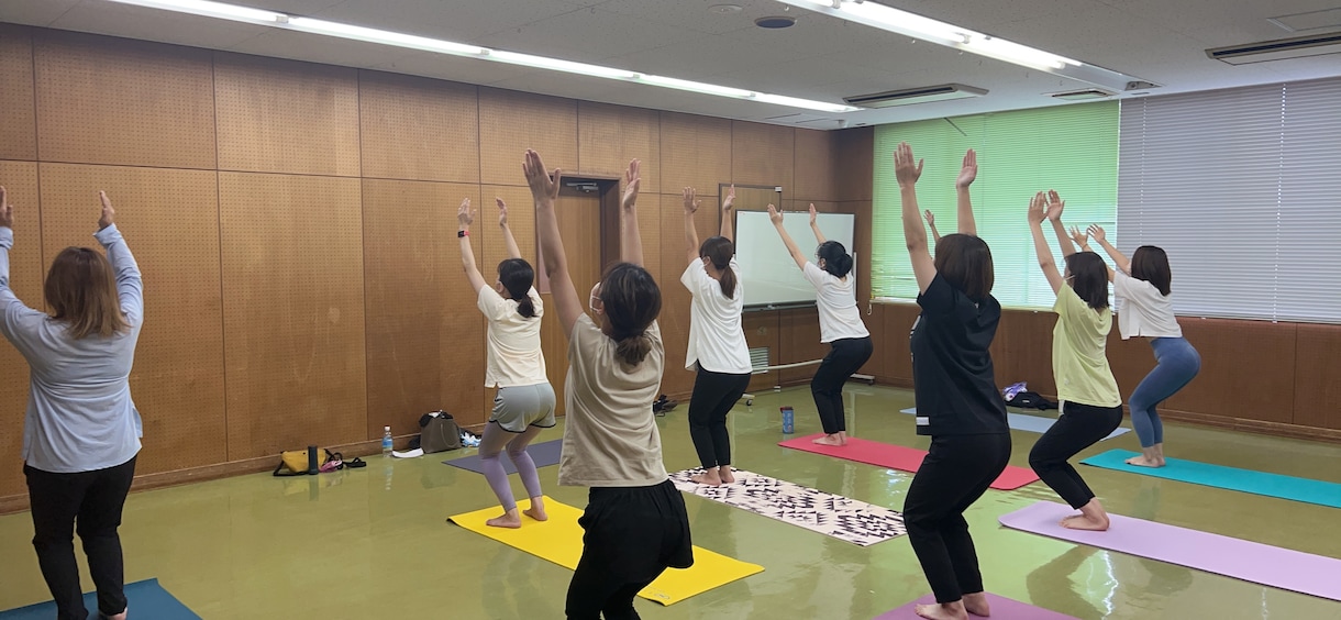運動不足解消にヨガレッスンします 運動不足やダイエットしたい人！体幹を鍛えたい人！ イメージ1