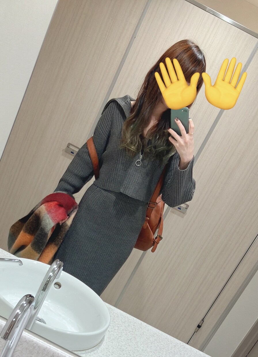 服の選び方や合わせ方、一緒に考えます おしゃべりしながら、ぴったりの1着を見つけましょう☺︎ イメージ5