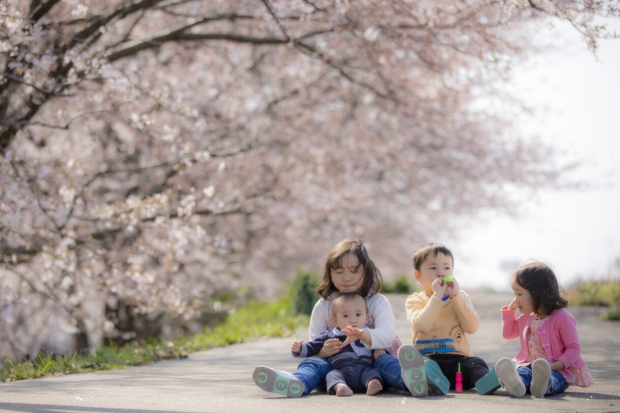 子育てのご相談、イクメンになる方法を教えます 4児の子育て奮闘中の自分自身が三つ子のパパです！ イメージ2