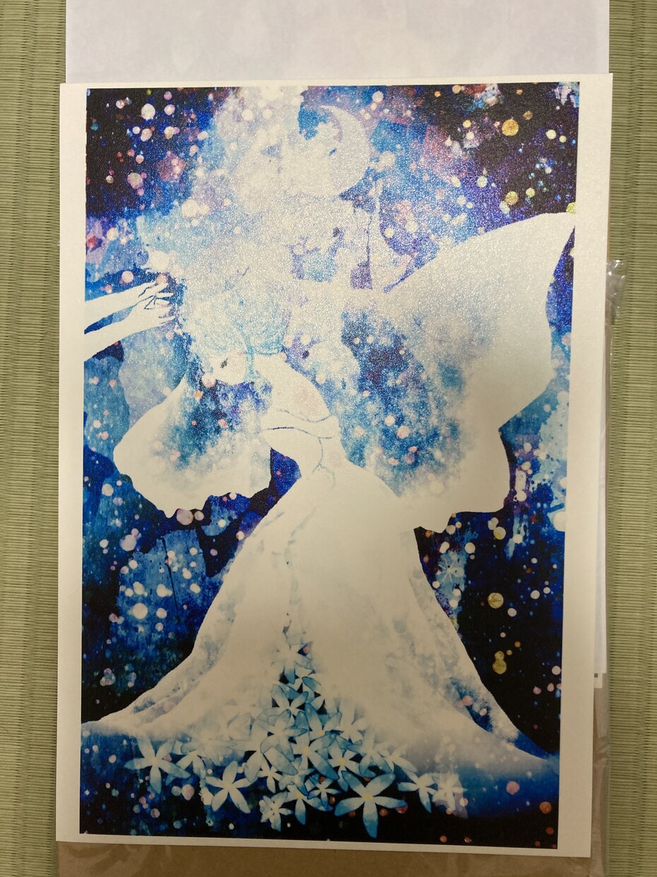 A4イラスト作成します 黒背景にきらきらの絵を一枚、がっつり描きます。 イメージ4