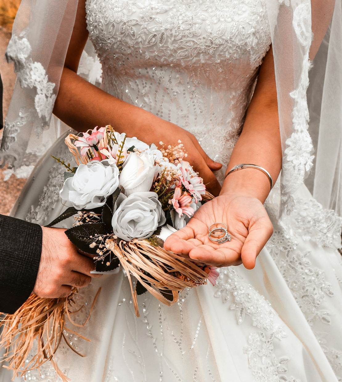 結婚占い✴︎結婚生活の不満や不安を解消します 夫婦の悩みを占いで解決！幸せな未来への道筋を照らします イメージ1