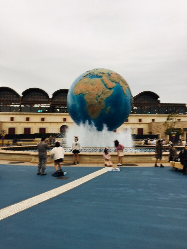 ディズニーでの失敗しないお土産教えます ディズニーに行くけどお土産で迷ってしまう人必見！ イメージ1
