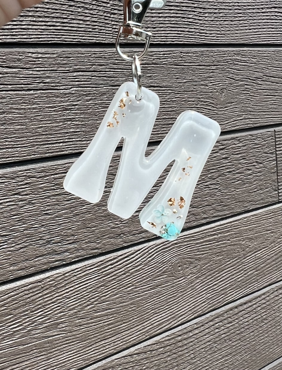 プレゼントに◎イニシャルキーホルダーをお作りします 持ち物のアクセントとして°.バックやポーチ、リュックに◎ イメージ6