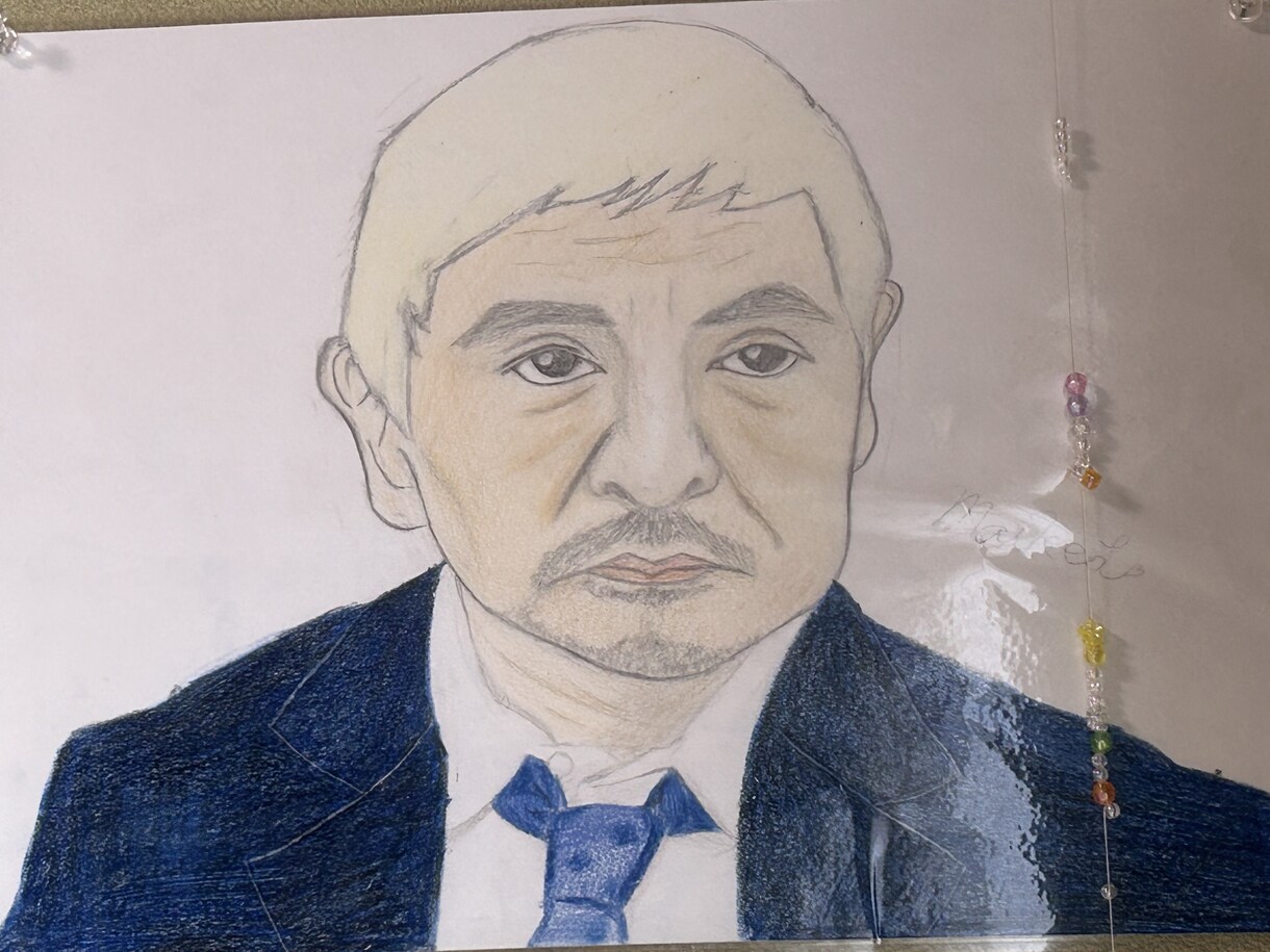 似顔絵やイラストで笑顔にさせますます 私が描く似顔絵は、モナリザのようによく目が合います。 イメージ1