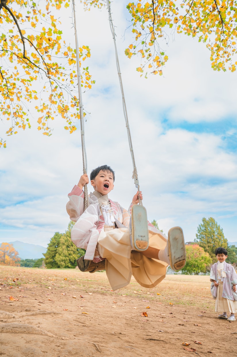 自然な表情でロケーション家族を撮ります ご家族の自然な笑顔と想いを1枚1枚に残します。 イメージ5