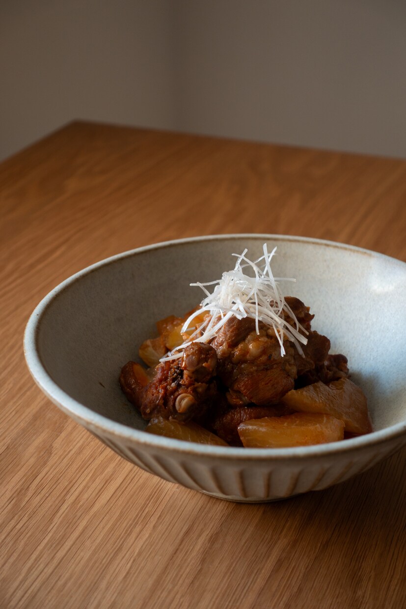レシピ本のような料理写真を自然光で撮影します “おいしそう”や料理の魅力を丁寧に届けます＊ イメージ3