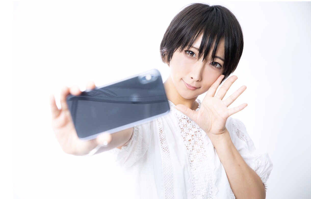 SNS映えする最近流行りの顔にレタッチいたします 自撮り/コスプレ/宣材写真などレタッチをいたします。 イメージ6