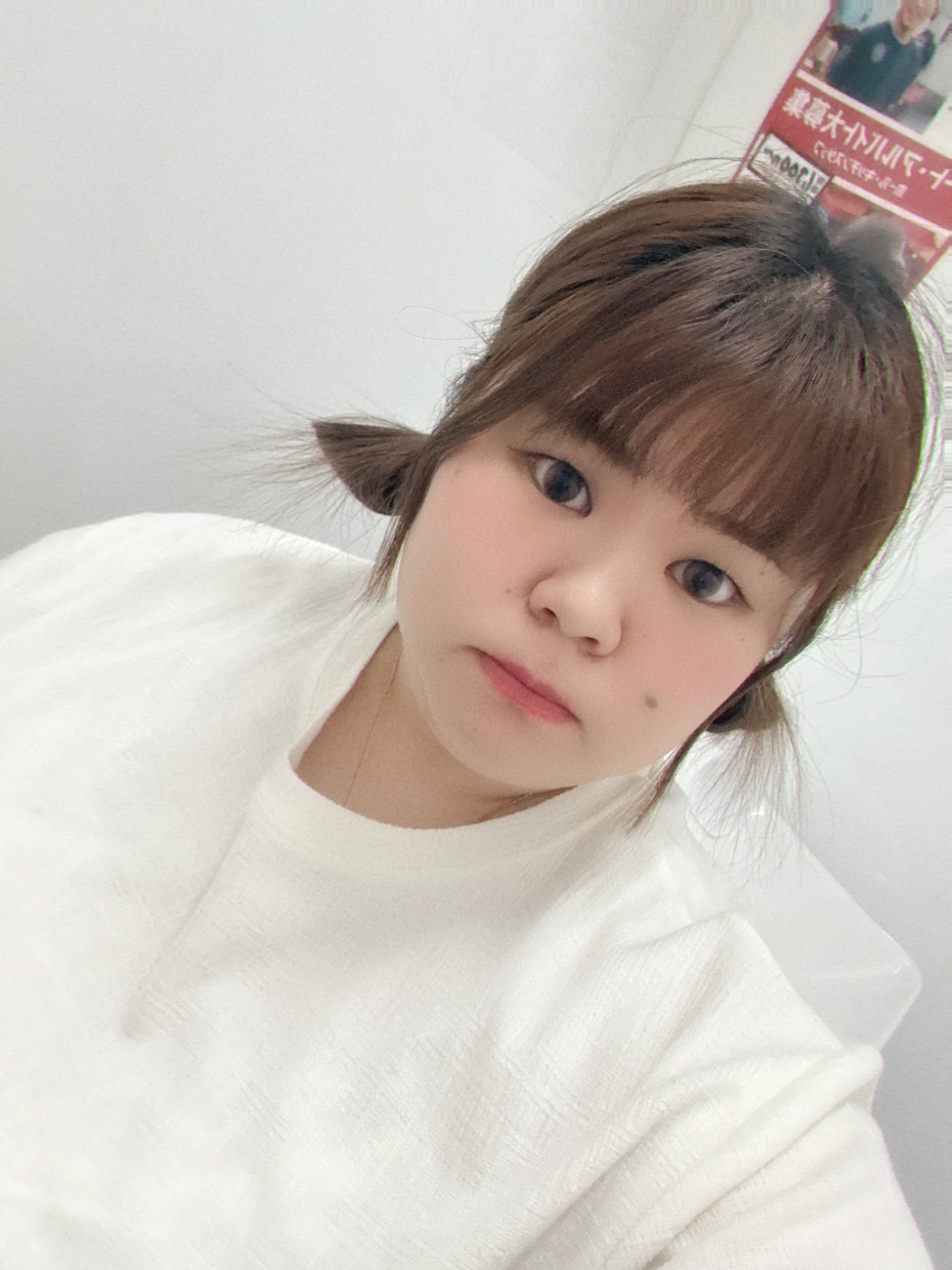 愚痴ききます 声は少し低めで楽しい話が出来たらいいなと思ってます。 イメージ1
