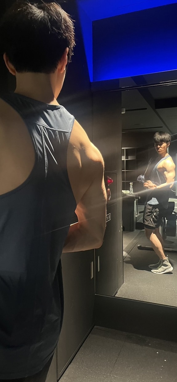 ジムで筋肥大できないあなたを0からサポートします トレーニングのプラン、食事、頻度、時間、順番等々 イメージ1