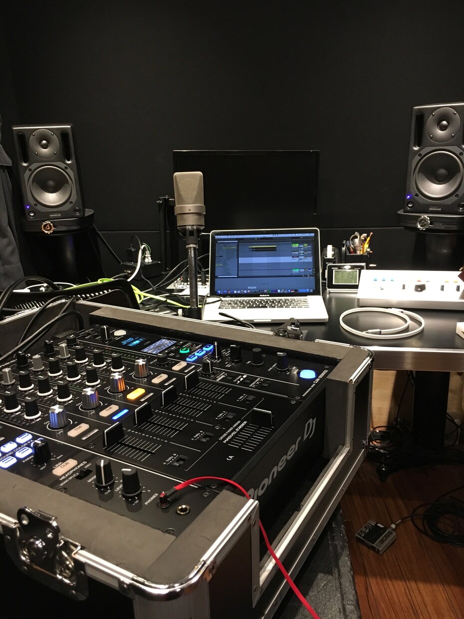 楽曲の速さ（BPM) を変更致します 歌、曲、音程を変えずに指定のBPMに変更致します。 イメージ1