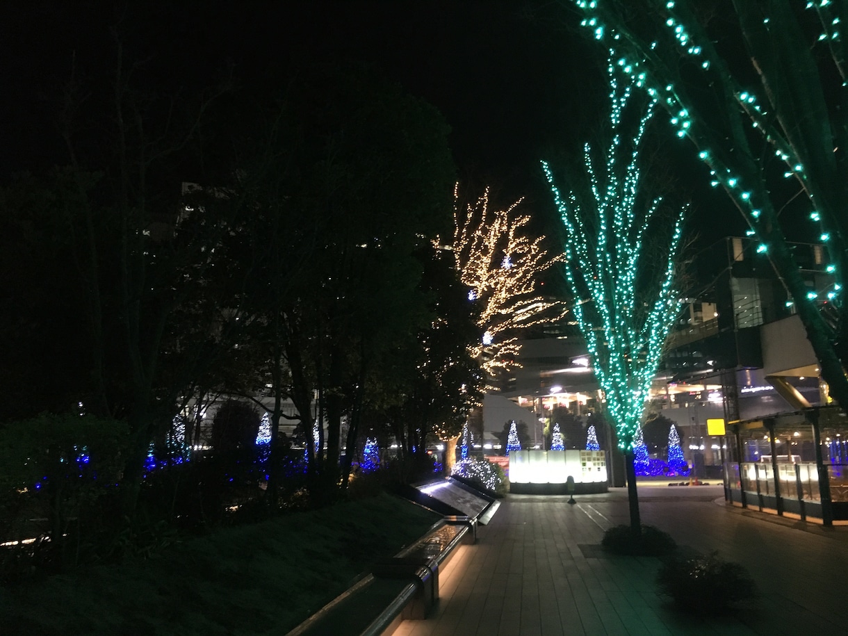 タロット12星座を用いて気になる事を占い★⭐︎ます 少し気になる事からどっぷり道標までサポートさせて頂きます。 イメージ1