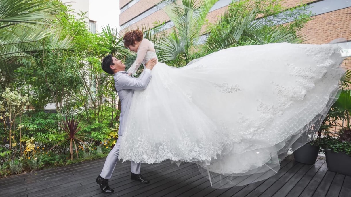 結婚の前撮り写真で二人だけのフォトムービー作ります 【完全保存版】永遠に残す二人が主役のフォトムービーアルバム！ イメージ1