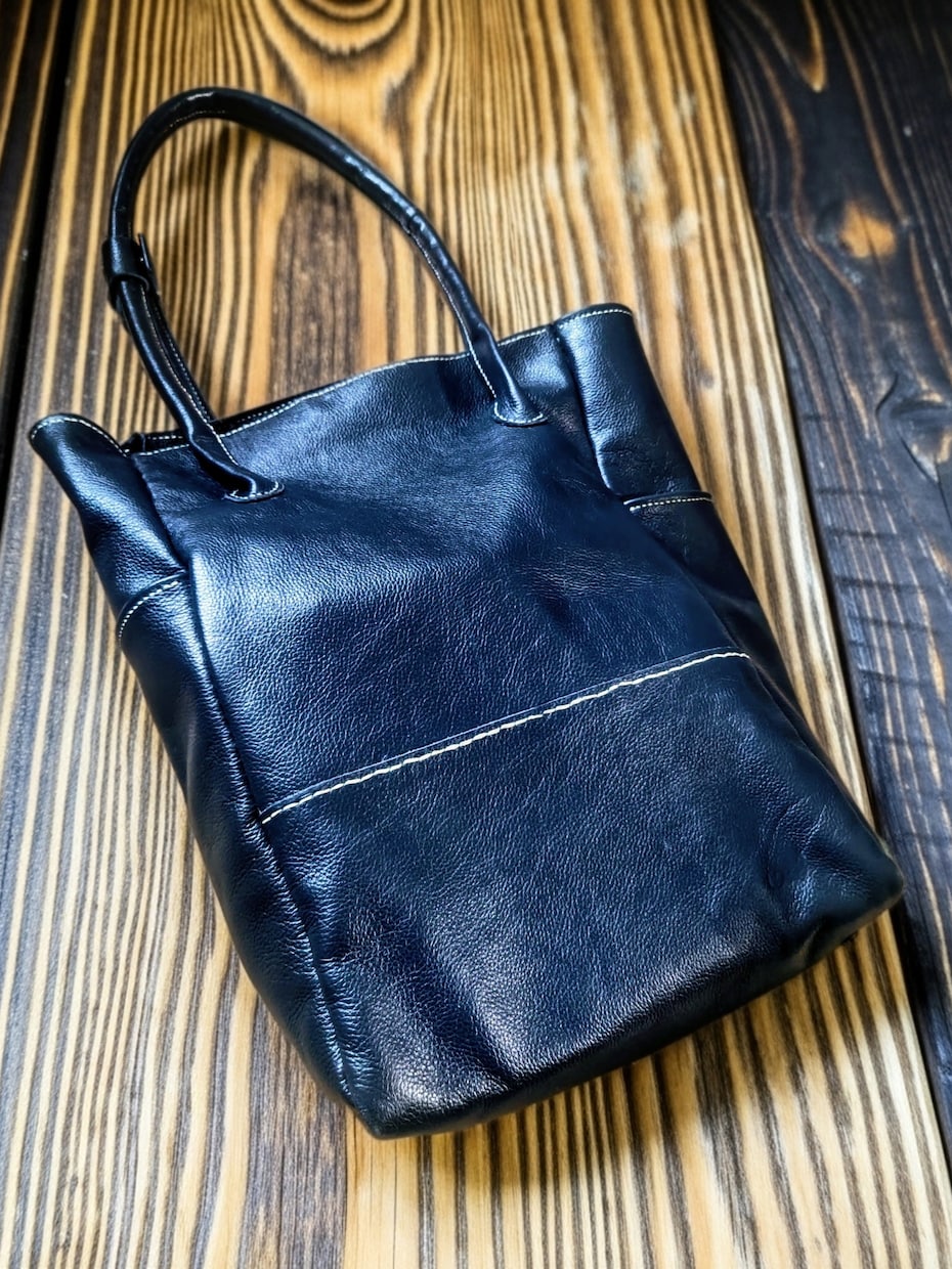 オリジナルの皮革製品を作ります 完全オリジナル、完全手縫いの皮革製品 イメージ9
