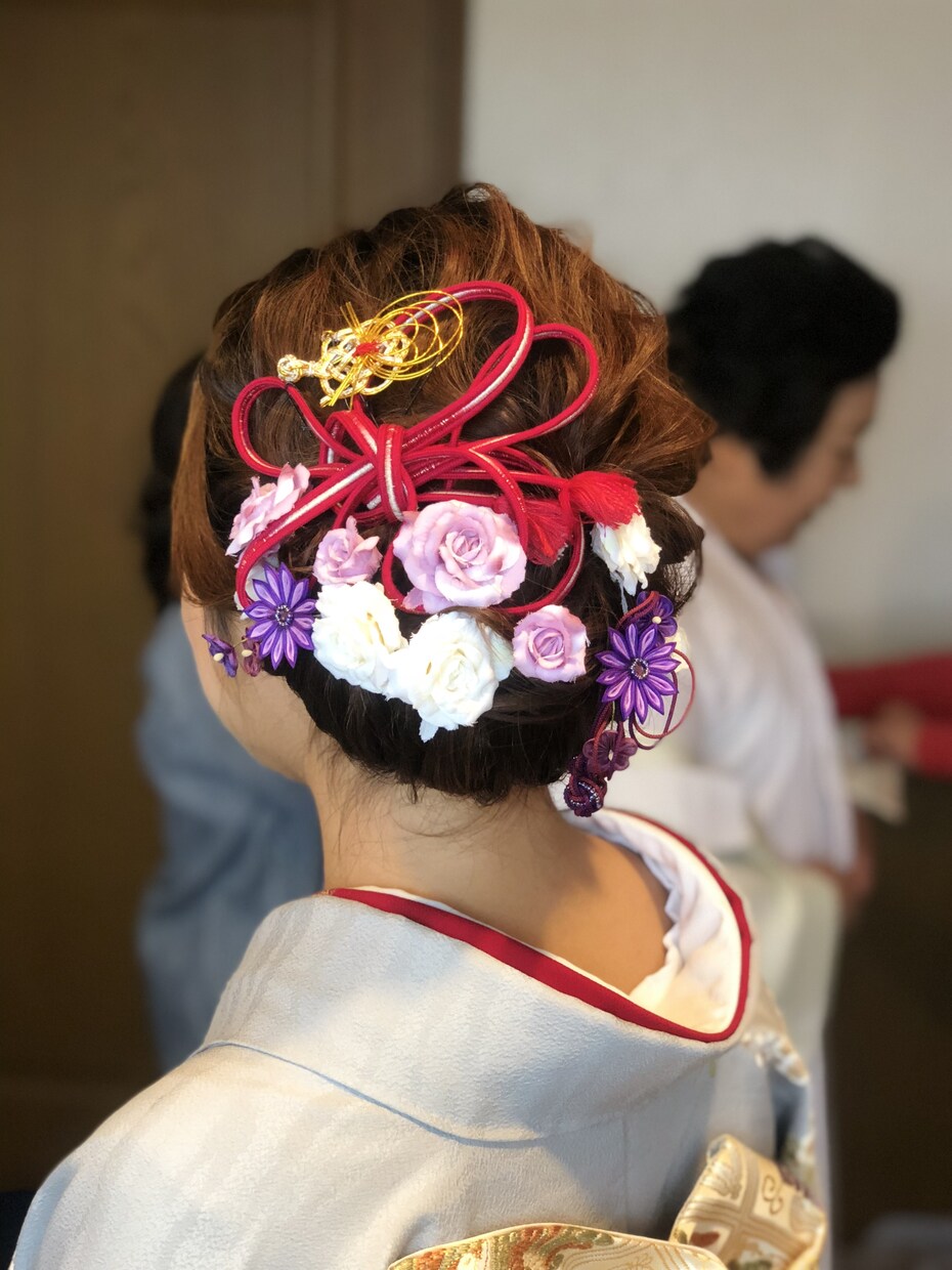 ヘアアレンジの疑問点、現役ヘアメイクが解決します ちょっとした疑問から、詳しいやり方解説までなんでも！ イメージ3