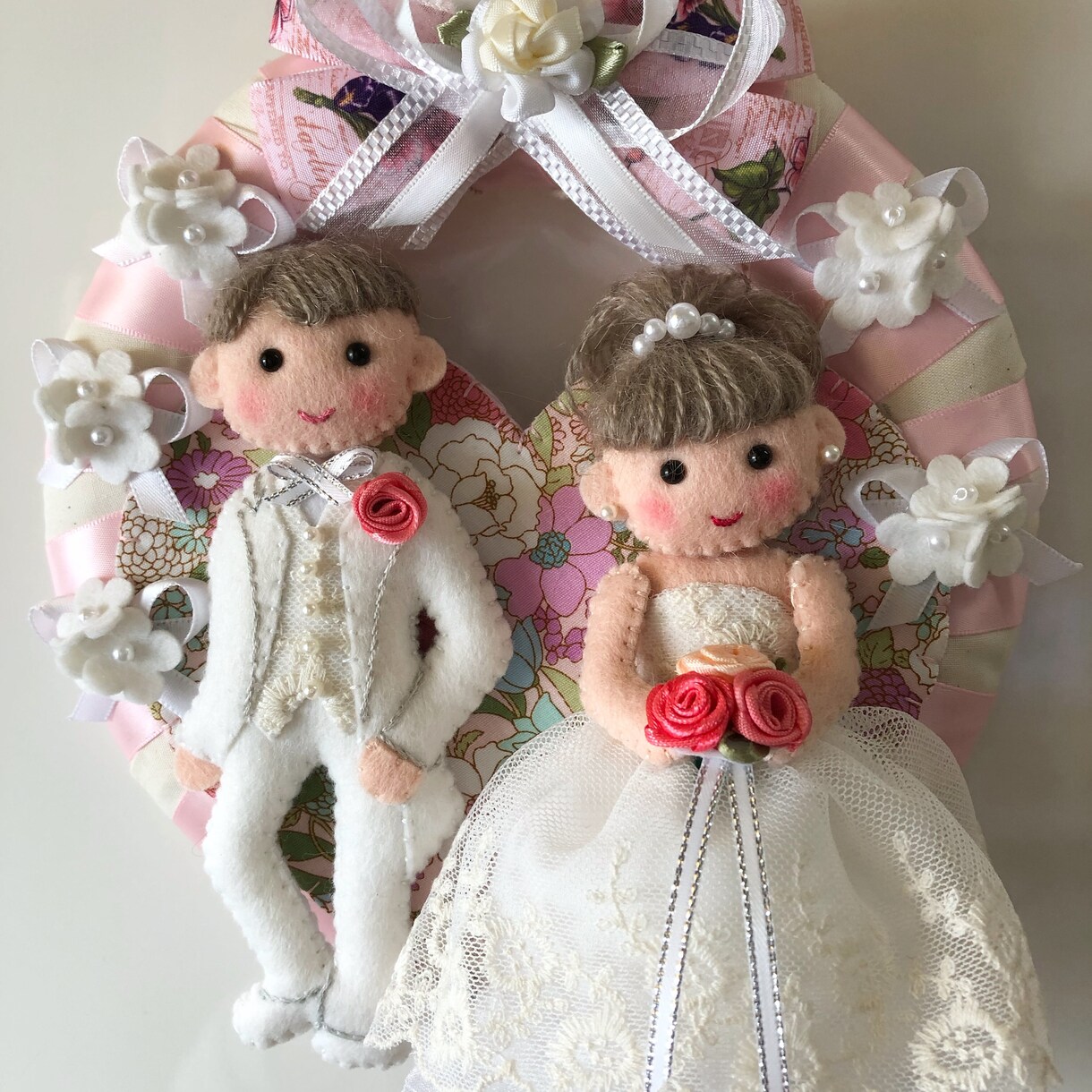 ハンドメイド のウエディングリースを製作します 世界に一つのオリジナルリース☆ あなたを笑顔にしたいです。 イメージ2