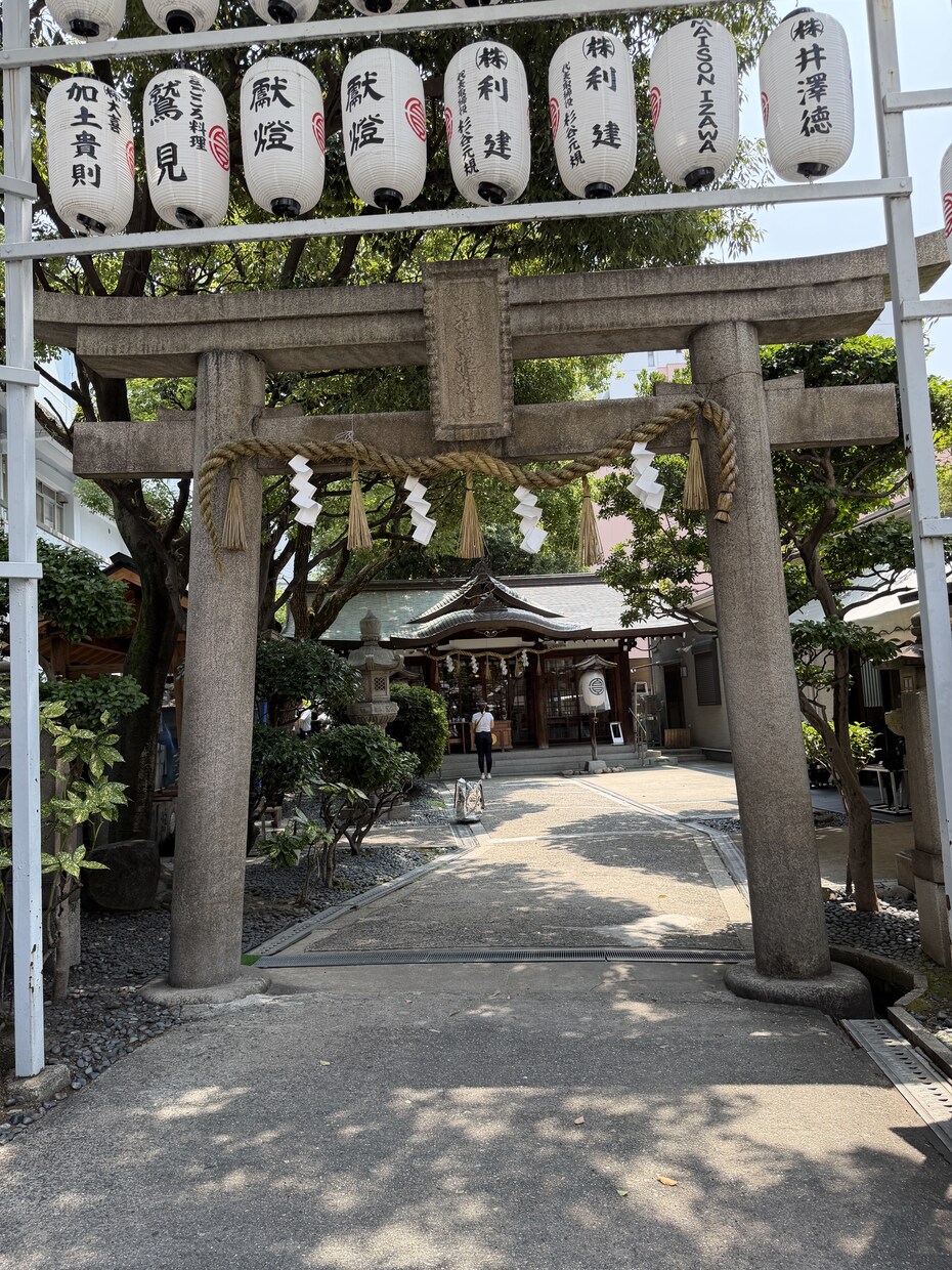 坐摩神社・サムハラ神社の二社にて代理参拝を行います 土地の守護と無傷無病の強力なご利益を真心込めてお届けします。 イメージ7
