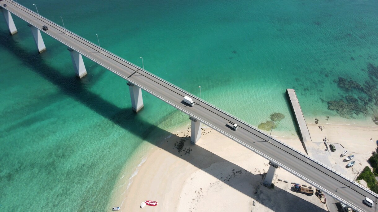 魅力たっぷりの沖縄を空から撮影します まだ見ぬ沖縄の自然と海を、あなたに イメージ3