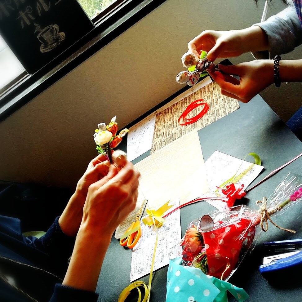大切な人へのギフトにキャンディブーケレッスンします お菓子で作る【お祝いの花束】レッスンしませんか？ イメージ2