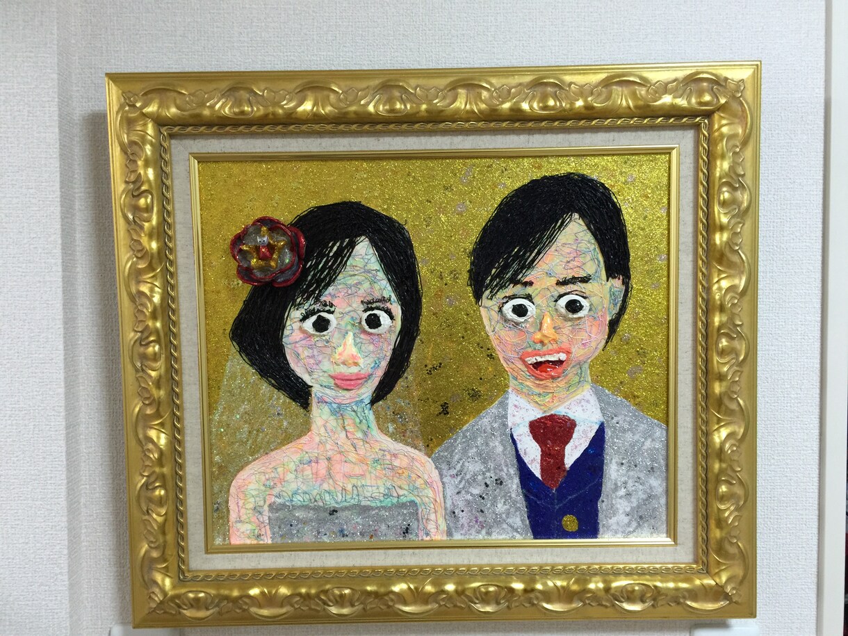 独自の技法を駆使し手描きで似顔絵を描きます 油絵具、アクリル絵具、ラメ等の画材をメインに使用します。 イメージ3