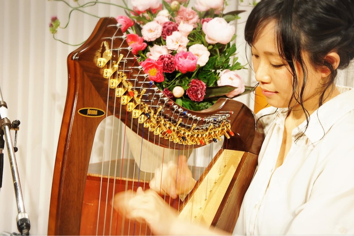 ミニハープで！ゆっくり見本の演奏をします プロハーピストが分かりやすく演奏！４小節2000円～ イメージ3