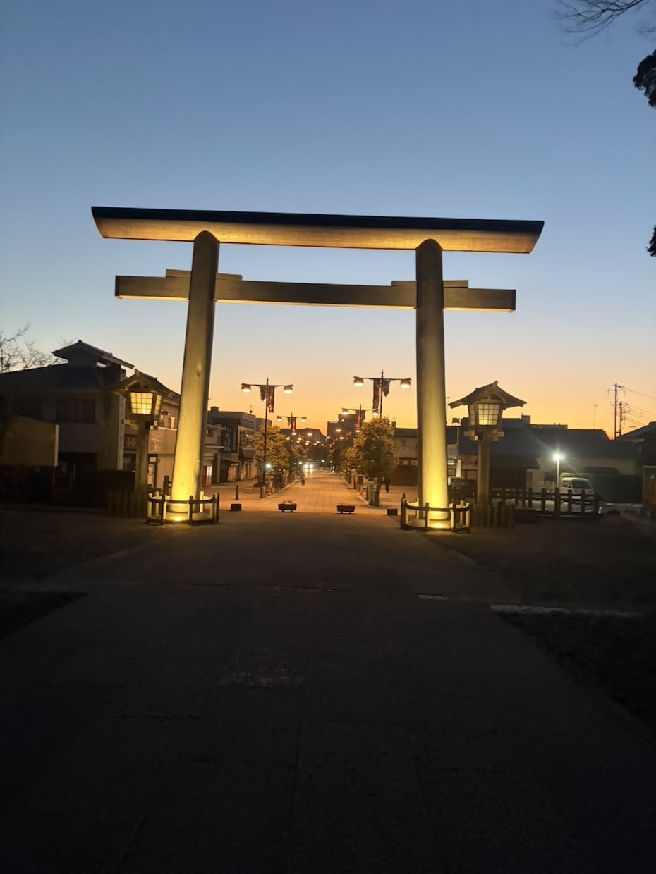 夜の不安を整える癒やしの言葉を届けます 眠る前に、気持ちが軽くなる言葉を一通お届けします。 イメージ2