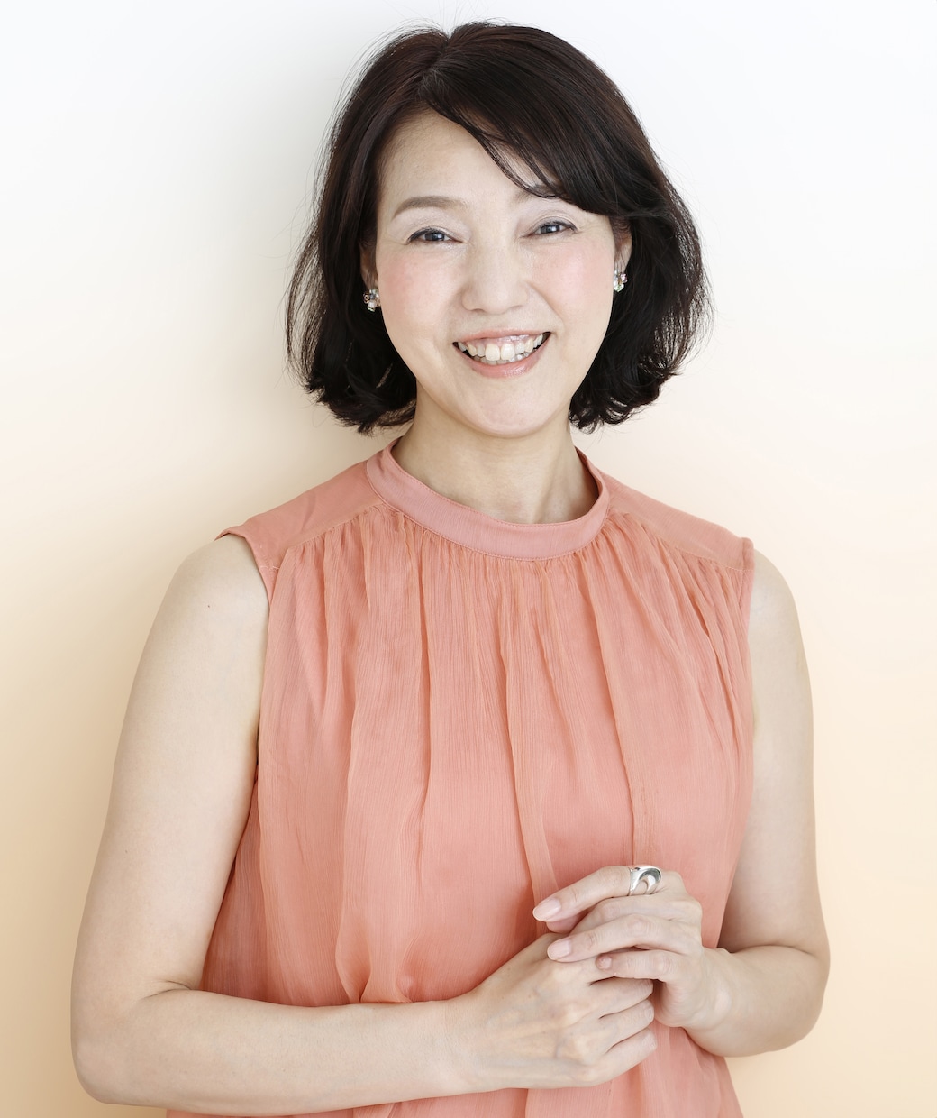出張スタジオ撮影ご希望場所でスタジオ設営いたします プロならではスタジオ撮影を機材を持ち込み撮影いたします イメージ1