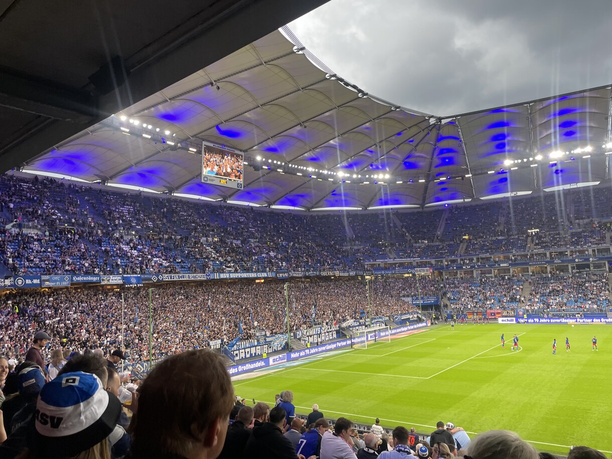 ドイツサッカー留学・現地生活のリアルお伝えします 元銀行員→サッカー挑戦！一緒に学びたい初めての方も是非！ イメージ1