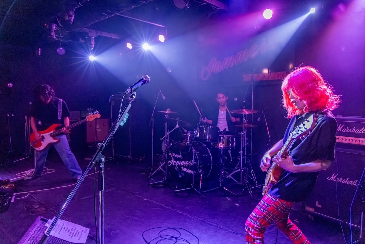 地下箱特化❗️バンド向けライブ撮影します 暗所・照明変化に強いライブ撮影,写真動画対応SNSに特化❗️ イメージ4