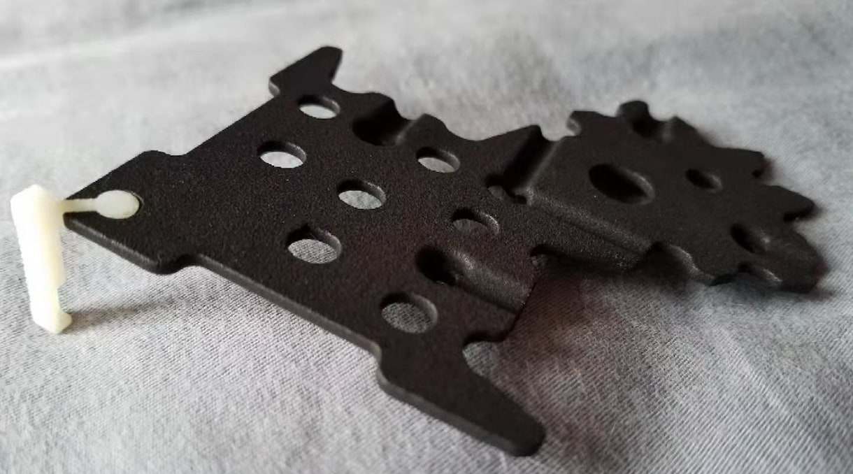 サ5)3DデータをPA/PP素材でプリントします ナイロン樹脂部品をプリントしてそのまま使います。 イメージ5