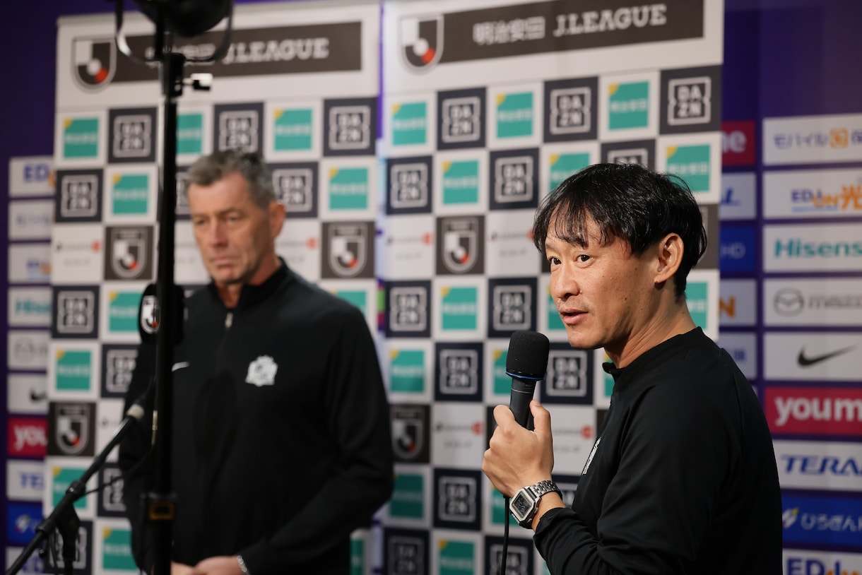 サッカー関連のドイツ語→日本語に訳します Jリーグの現場で通訳やってました。 イメージ1