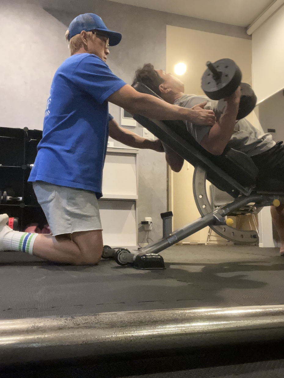 パーソナルトレーナーがあなたの体を見ます 運動が苦手でも大丈夫！プロがあなたのダイエットをサポート� イメージ1