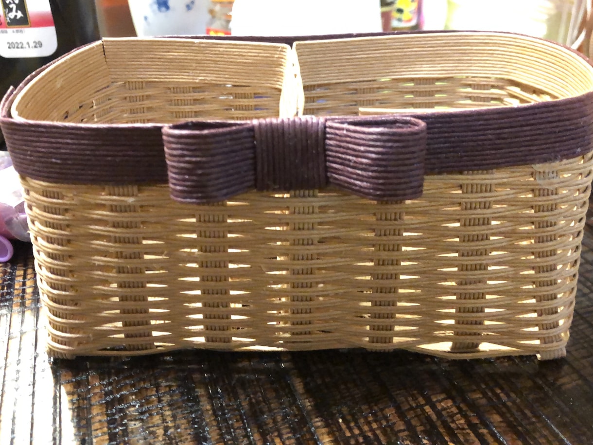クラフトバンドで、バッグや小物作ります クラフトバンドを使って、小物入れや籠バッグを作ります。 イメージ10