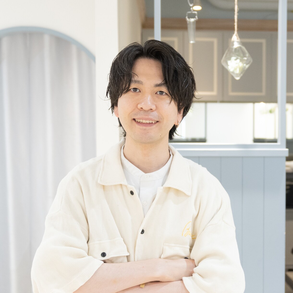 埼玉川口発◎自然な魅力を引き出すプロフ写真撮ります 女性カメラマンで緊張しやすい方も安心して撮影できます！ イメージ2
