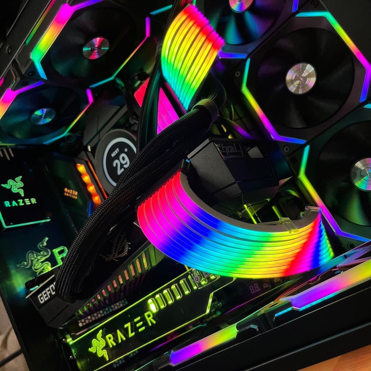 ゲーミングPC組み立て代行致します 光るゲーミングpcの販売実績100台以上★ イメージ7