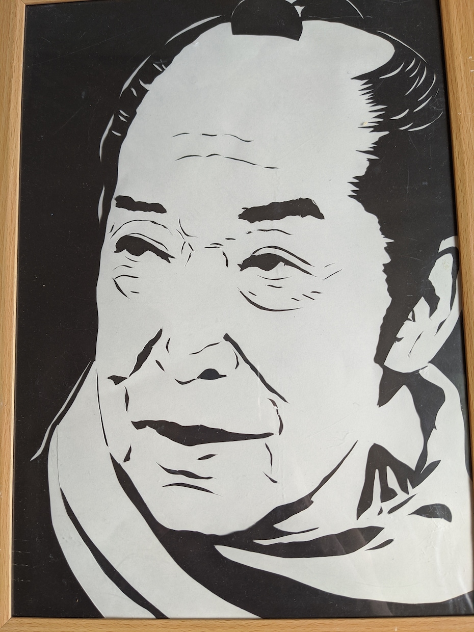写真から切り絵します 数枚の写真、漫画のカットから切り絵を作成します イメージ2