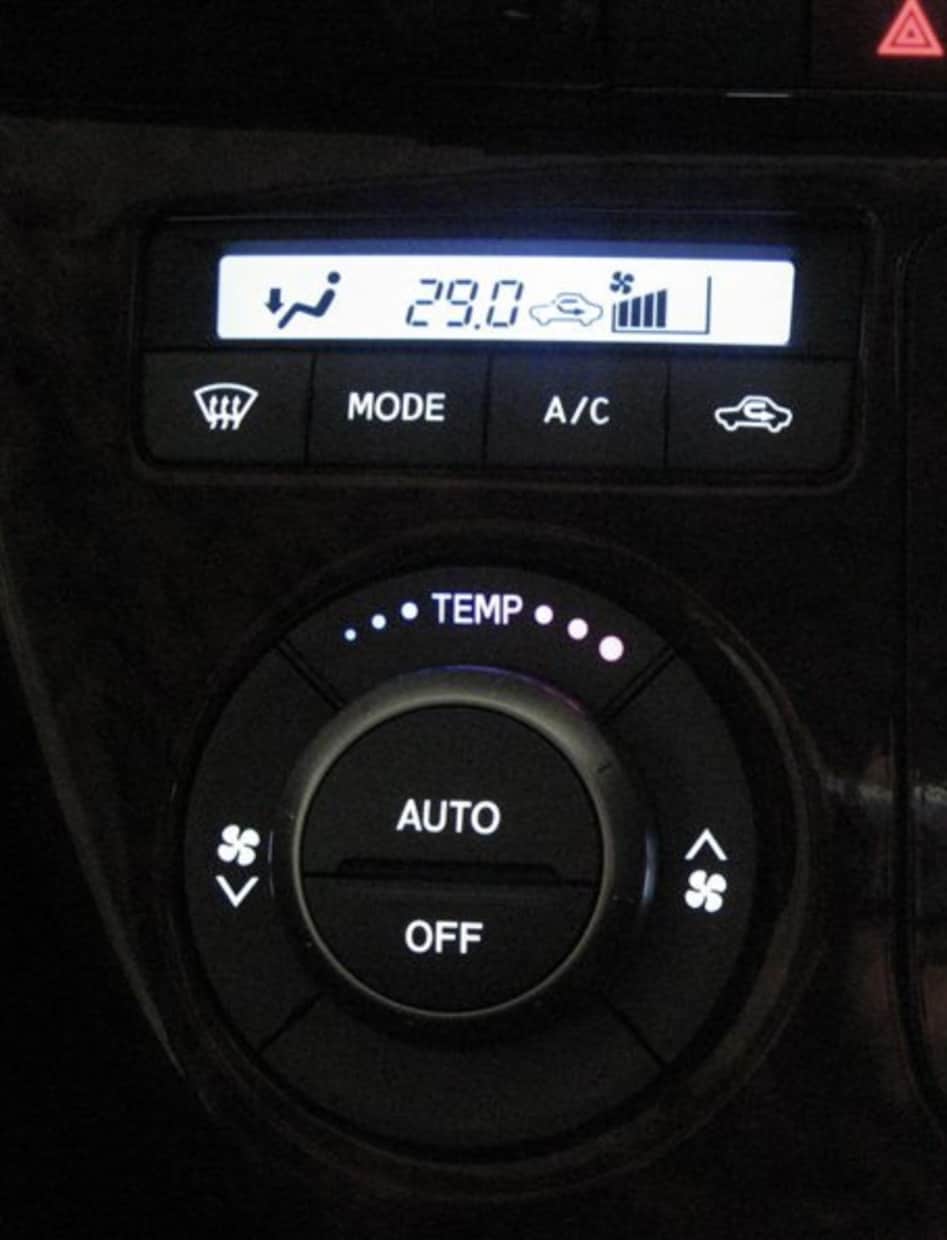 自動車等のLEDを打ち替えします 自動車等　エアコンパネル　LED打ち替え　現物加工 イメージ1