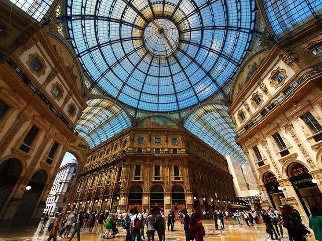 イタリア旅行のプランニングをします なるべく安く旅行したい人へおススメ イメージ2