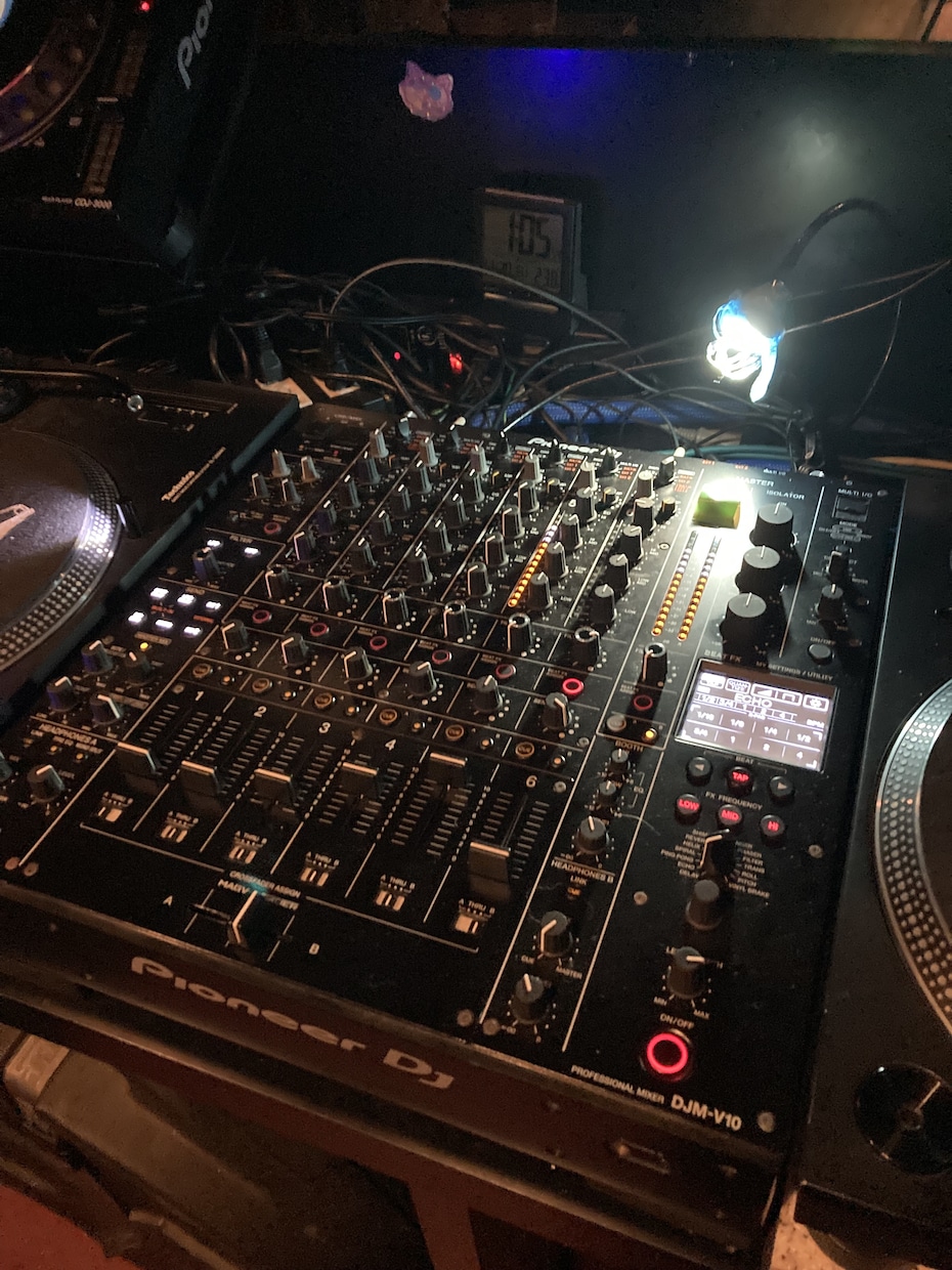 お好きな雰囲気の音楽をDJプレイでMIXします お好きな音楽やジャンルでdj ミックス作りませんか？ イメージ9
